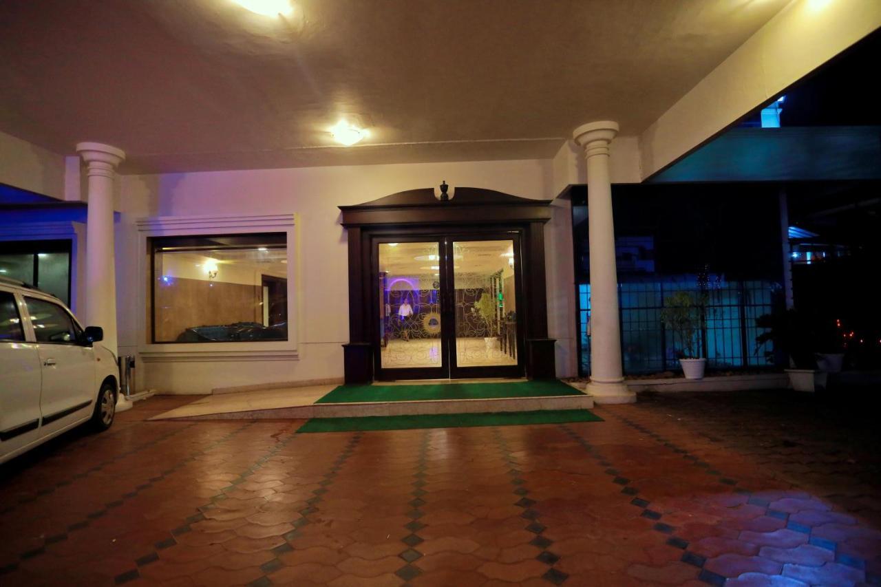 Hotel Edassery Mansion Kochi Exterior foto