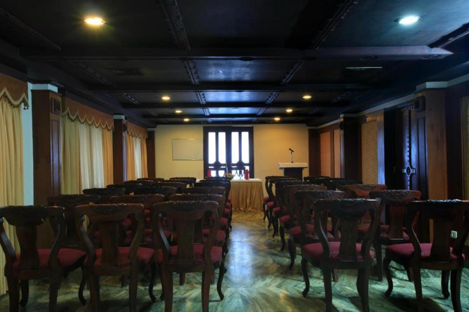 Hotel Edassery Mansion Kochi Exterior foto